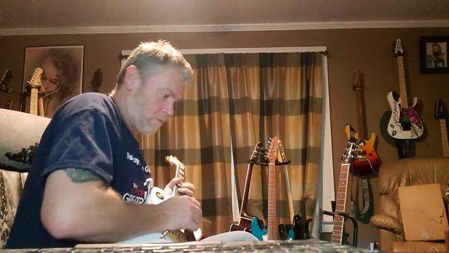 My Epiphone Custom Les Paul and I have become "Fast" Friends смотреть онлайн