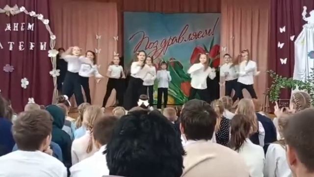 Хореографическая студия "Ассорти" танец " До-ре-ми". смотреть онлайн