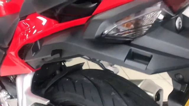 Honda VFR800 2017 смотреть онлайн