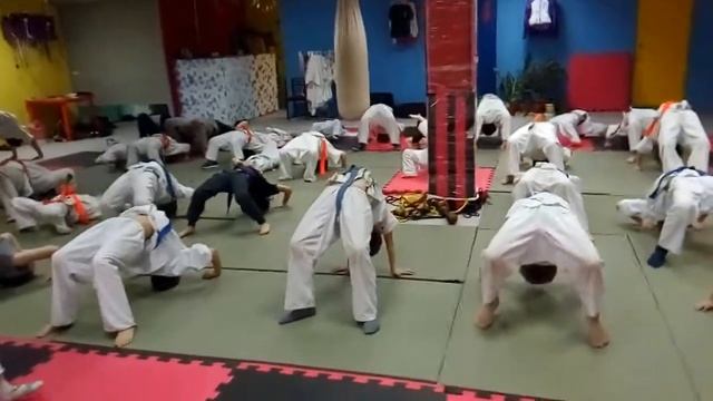 Пой вместе с нами)) ИвОК "Айсберг-37" тренер Усмонов Комрон. "USMO-DOJO" "Дом Каратэ" смотреть онлайн