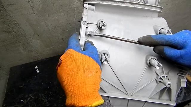 Как разобрать бак стиральной машины с вертикальной загрузкой. Whirlpool смотреть онлайн