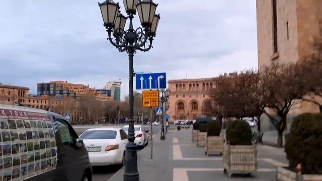 Приехали в Ереван в 7 утра. Всё закрыто. смотреть онлайн