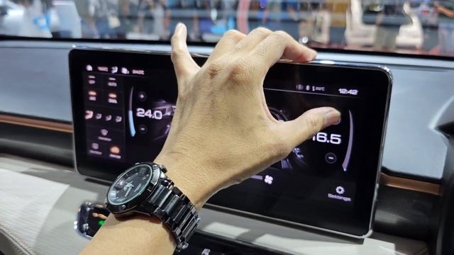 In Depth Tour Haval Jolion - Indonesia смотреть онлайн