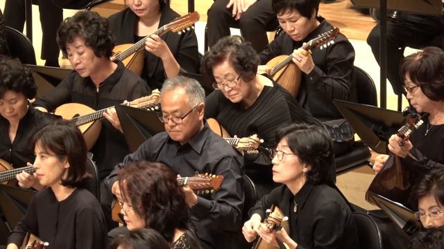 On a Clear Day - Hisaishi Joe / Bundang Mandolin Orchestra смотреть онлайн