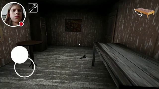 Мини-видео бабка стала тараканом! смотреть онлайн