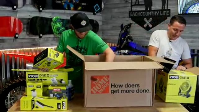 RYOBI BOX OPENINGS LIVE (15+ Tools!) смотреть онлайн
