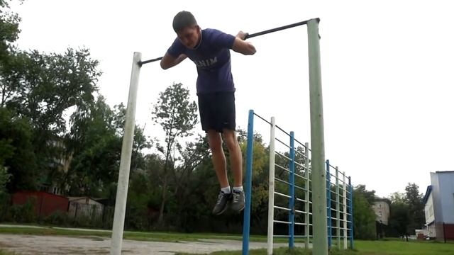 ТОП 10 СУМАСШЕДШИХ И СЛОЖНЫХ ЭЛЕМЕНТОВ НА ТУРНИКЕ (ЧАСТЬ 3) смотреть онлайн