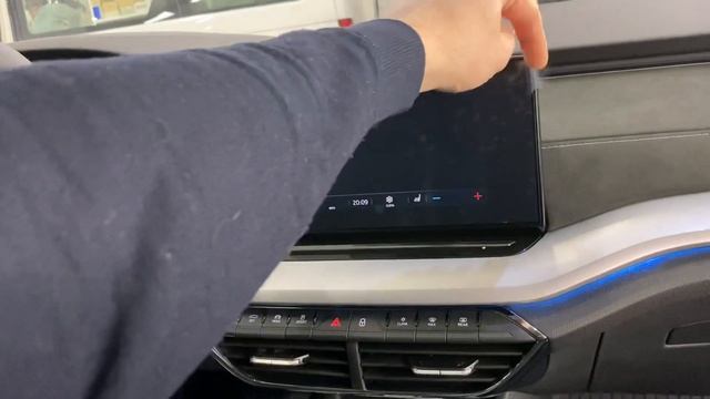 Skoda Octavia. Черная решетка и оклеивание пленкой. смотреть онлайн