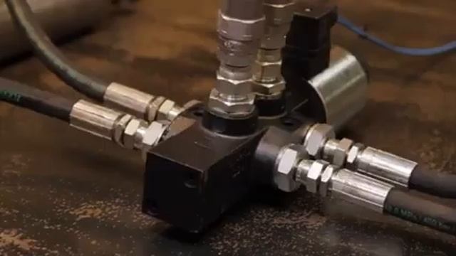 Double Divertor and Slick Switch смотреть онлайн