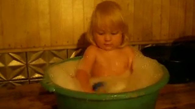 КУПАНИЕ Катюша 12 сентября 2007 смотреть онлайн