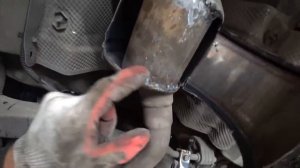 ВЫРЕЗАЛ КАТАЛИЗАТОР НА РЕНО ЛОГАН.