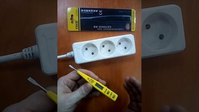 Отвёртка тестер с измерением напряжения и бесконтактных определением фазы Yinte YT-0417 смотреть онлайн