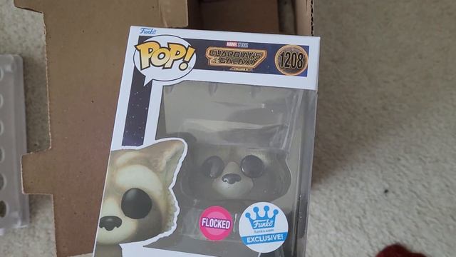Funko Pop Baby Rocket (Flocked) Unboxing смотреть онлайн