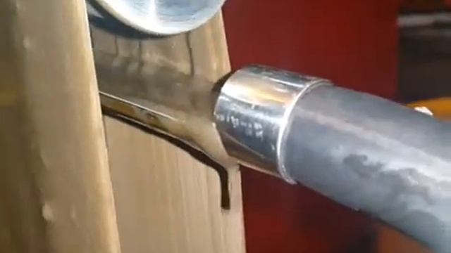 Установка и работа скиммера для сбора нефтепродуктов ECONAD SKM6 / Скиммер для очистки СОЖ