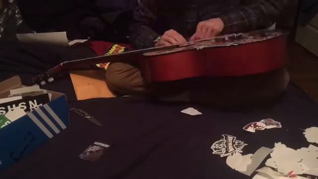 STICKER BOMB GUITAR TIMELAPSE смотреть онлайн