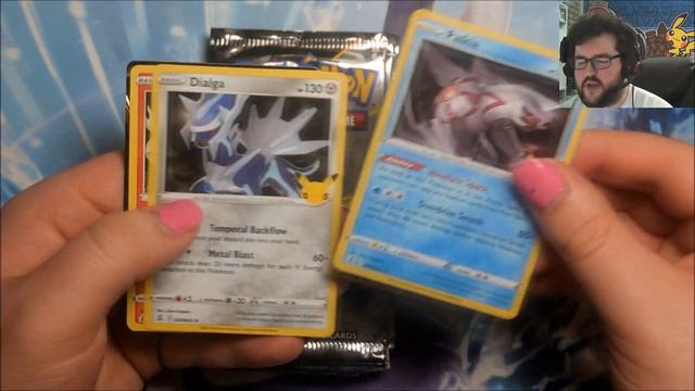 Celebrations Lunch Box Tin! - Pokémon TCG! смотреть онлайн