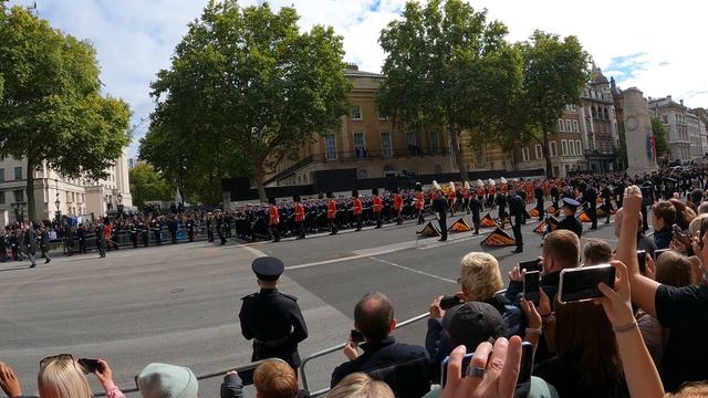 Funeral Procession of Queen Elizabeth II - From Whitehall/Downing Street смотреть онлайн