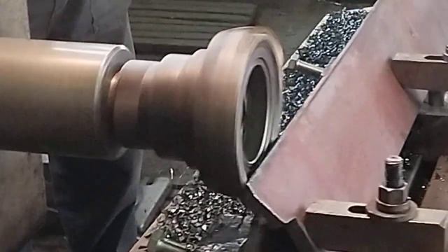 Horizntal mill working on Hardox 450 blade смотреть онлайн