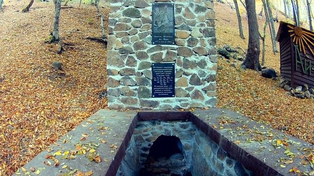 ? СНОВА АВАНТЮРА! НА АШАНБАЙКАХ К АЙ-ЙОРИ.  (ЧУТЬ НЕ НАВЕРНУЛИСЬ). ДИКИЙ ВИНОГРАД.  АЛУШТА И ШТОРМ.