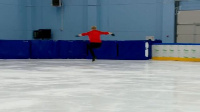 Никита Сарновский. Короткая программа. Контрольные прокаты сборной России среди юниоров 2023 смотреть онлайн