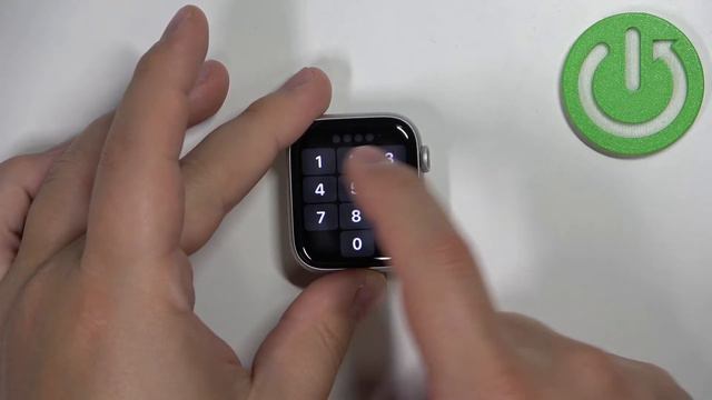 How to Set Up Screen Lock in Apple Watch SE 2nd Gen - Use PIN Code on Apple Watch SE 2022 смотреть онлайн