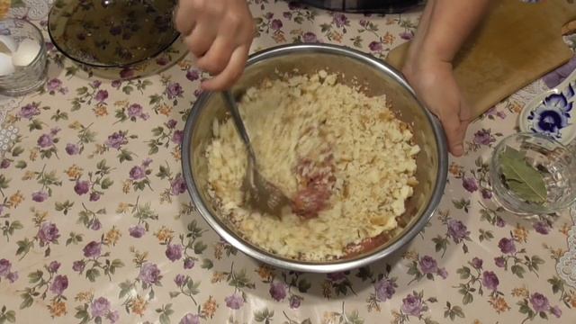 Биточки из печени/ Что приготовить вкусное из печени? /Битки з печінки/ Рецепт печёночных биточков. смотреть онлайн