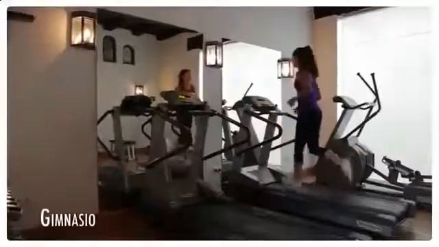 забронировать отель в испании смотреть онлайн