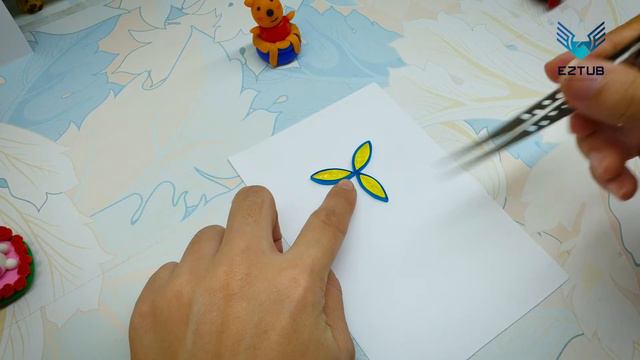 Make quilling three-petaled yellow flower | Paper crafts easy смотреть онлайн