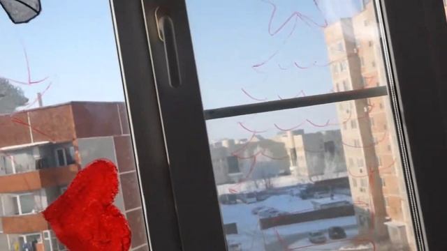 Новогодний декор своими руками/ Раскрашиваем окна ЧЕЛЛЕНДЖ/Лада Энерджи смотреть онлайн