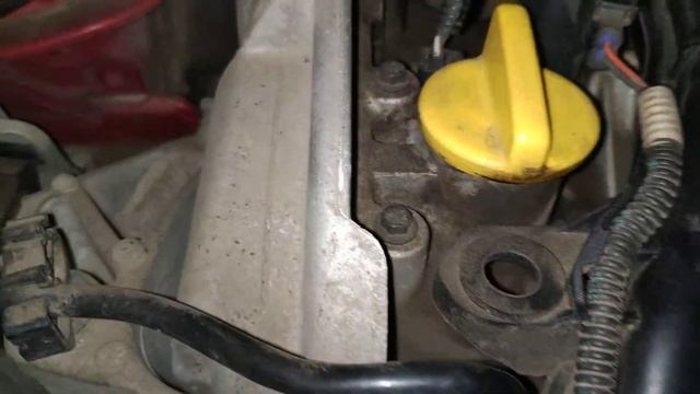 Меган 3 2011 1.6 4АКПП, двигатель К4М. Вышла ошибка Р0011. Сильный стук в двигателе. смотреть онлайн