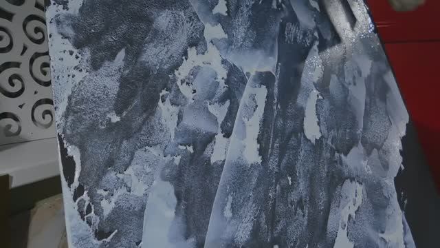 Черный Травертин под серебристой лазурью_Декоративная штукатурка смотреть онлайн