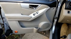 Снимаю дверную карту на Lifan X60