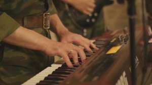 Голубые Береты / Небо августа (клип)