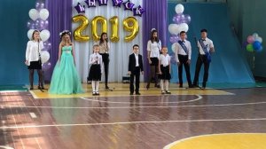 Попурри из песен о школе../Последний звонок СШ 52/