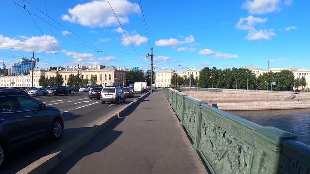 A real city. St. Petersburg, Liteyny Bridge . 2020 year. (4К) Санкт-Петербург, Литейный мост смотреть онлайн
