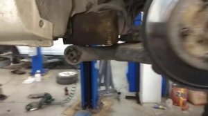 Замена сайлентблоков задней балки автомобиля Geely Emgrand EC7