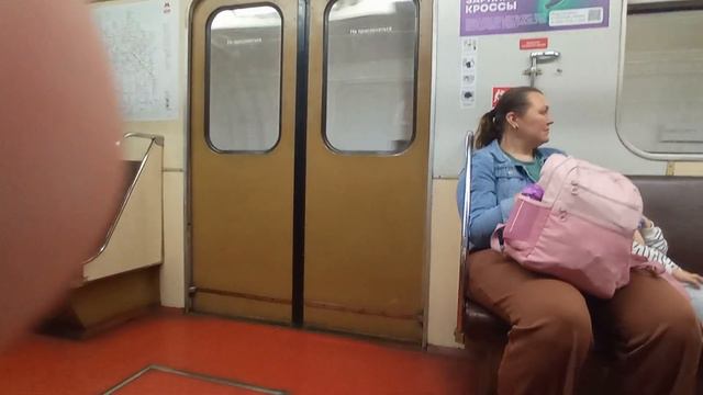 Уникальный вагон с красным полом+тихий БПСН! Отправление со станции метро Сокол на Номерном поезде смотреть онлайн