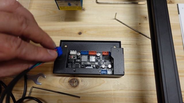 Two Trees - Totem S 40W (5.5W) laser engraver unboxing, assembly, review смотреть онлайн