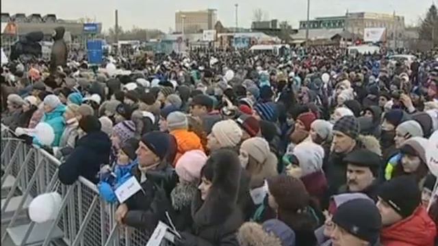 Олимпийский огонь в Барнауле Эстафета 3 декабря 2013 смотреть онлайн