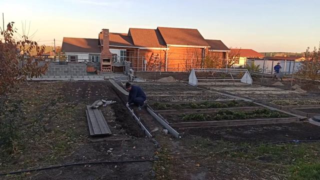 Делаю опалубку для садовой дорожки. смотреть онлайн