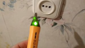 Бесконтактный тестер | Проверяем напряжение