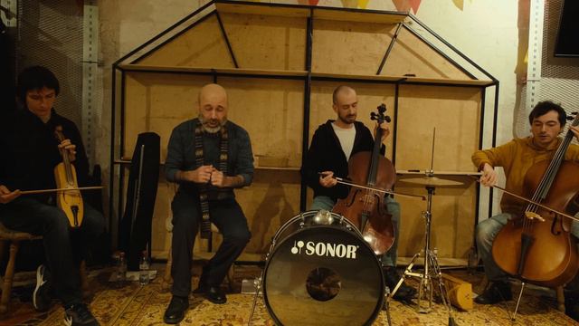 YEWARI - lЭЗЭМ И УЭРЭД (LIVE) смотреть онлайн