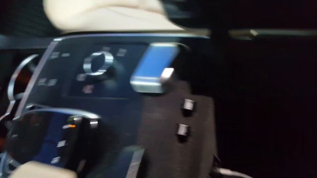 Connect IPhone To 2017 Mercedes GLS Apple CarPlay