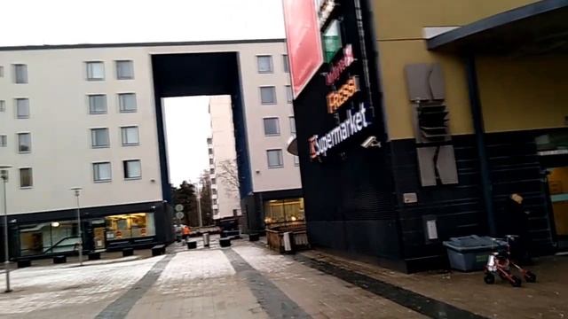 Как за нами следят. Факты. Снятые на камеру. Площадь. Хельсинки. смотреть онлайн