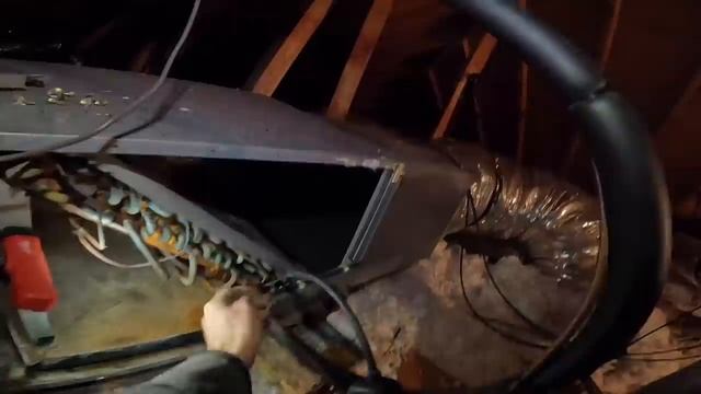 Hissing And Bubbling Freon Leak - 19 Year Old Payne смотреть онлайн