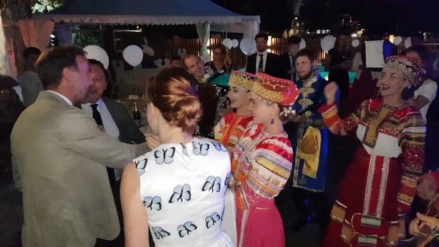 Встреча инностраннных гостей по русски! смотреть онлайн