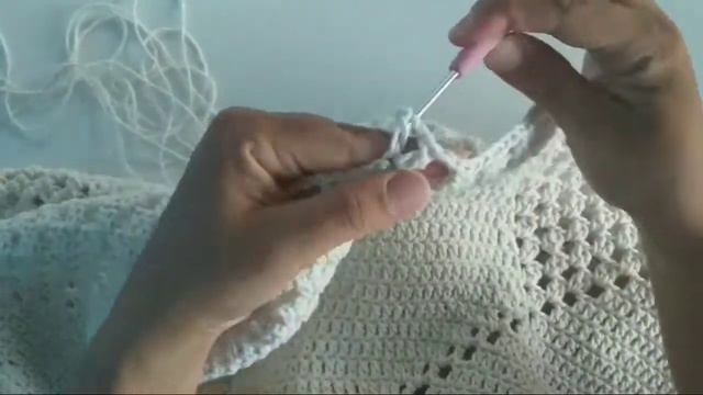 TAPETE REDONDO PARA SALA EM CROCHÊ