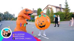 КТО ПОСЛЕДНИЙ снимет надувной костюм ЧЕЛЛЕНДЖ от Картонка Family