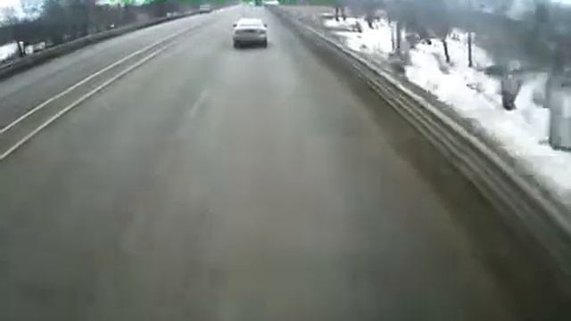 Решил научить дальнобойщика манерам... смотреть онлайн