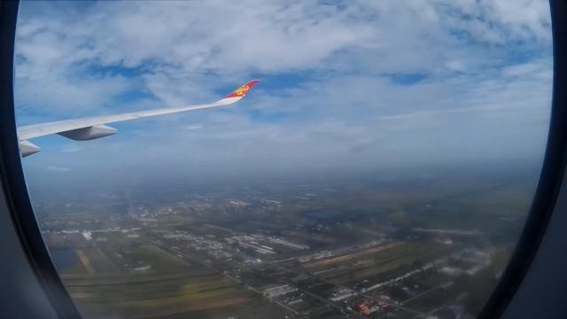 HX771 Hong Kong-Bangkok Suvarnabhumi Landing A350-900 смотреть онлайн